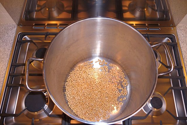 Put 500g dried soya beans in a large stockpot